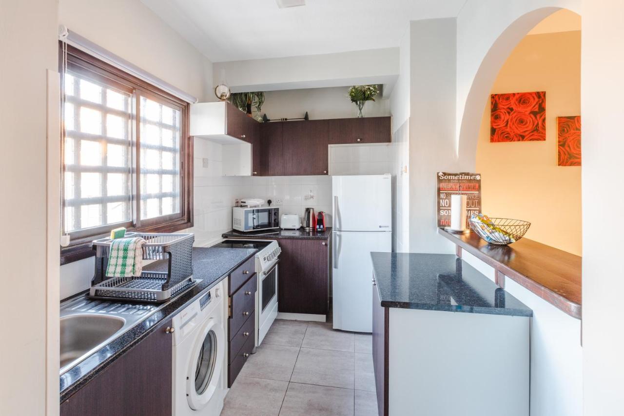 Alexis Apartments - Lovely 2-Bedroom With Swimming Pool Pafos Dış mekan fotoğraf